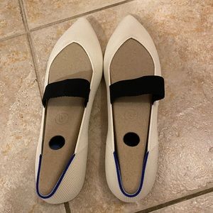 Rothys NIB love bird maryjane points 11 cream white black